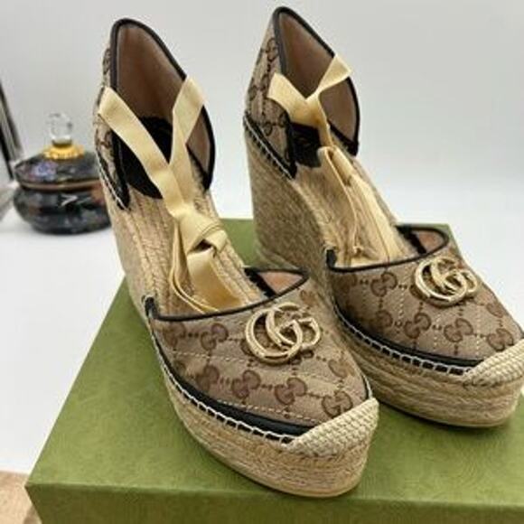 Women's Gucci Pilar GG ankle tie espadrille platform wedge sandals, size 42 - Picture 1 of 9